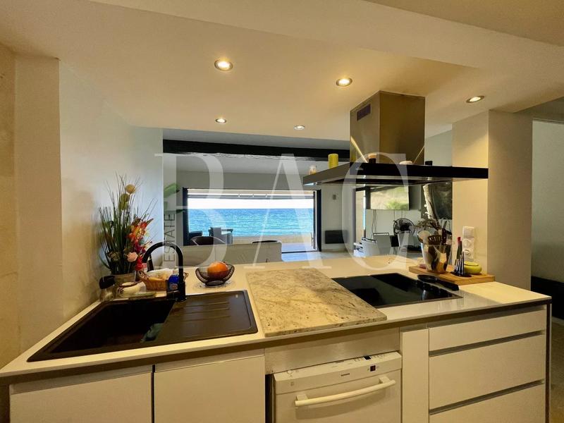 Villa - 200 m² - 7 pièces