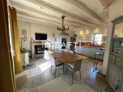 Maison - 280 m² - 7 pièces