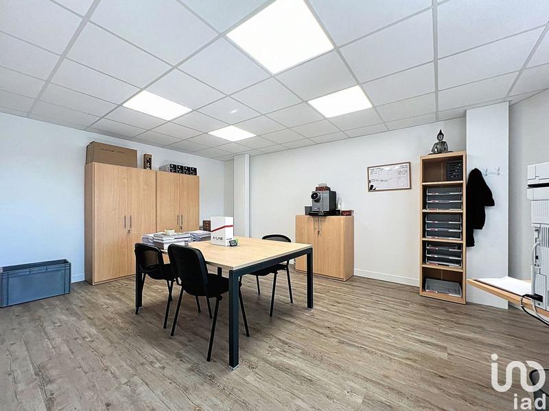 Local commercial - 208 m²