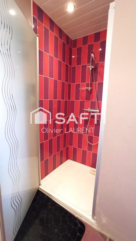 Maison - 215 m² - 9 pièces