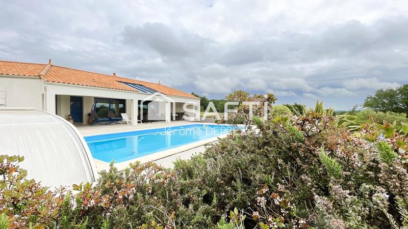 Maison - 150 m² - 8 pièces