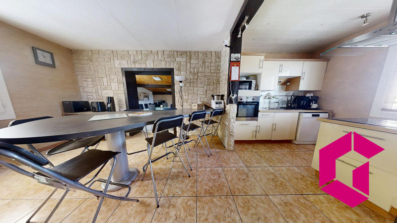 Maison - 88 m² - 5 pièces