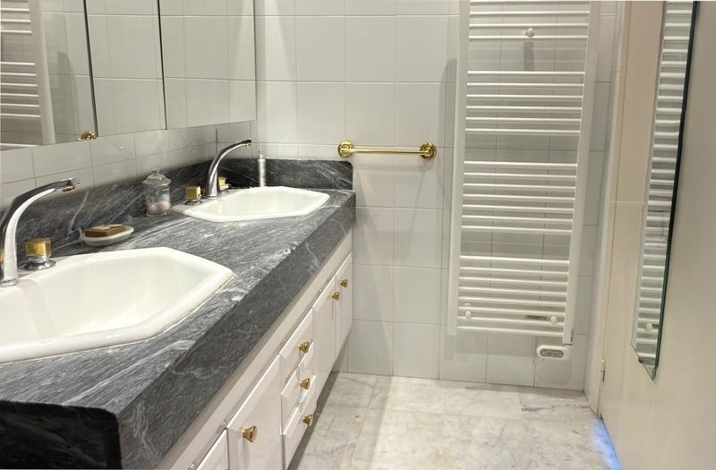 Appartement - 120 m² - 6 pièces