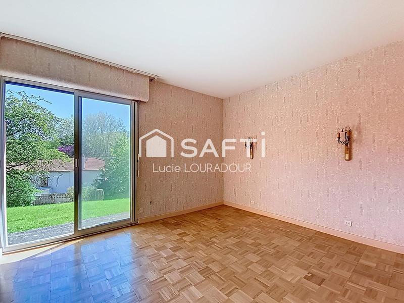 Maison - 257 m² - 11 pièces