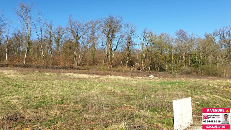 Terrain constructible - 922 m²