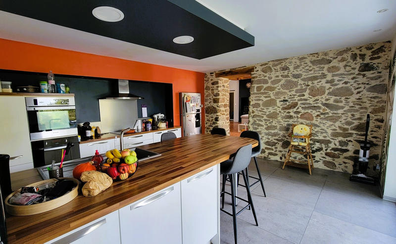 Maison - 176 m² - 8 pièces