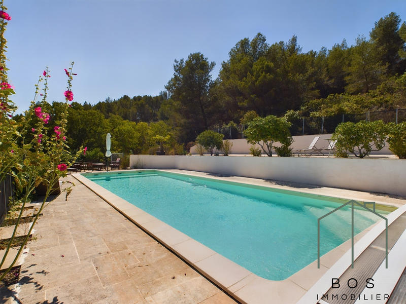 Bastide - 361 m² - 11 pièces