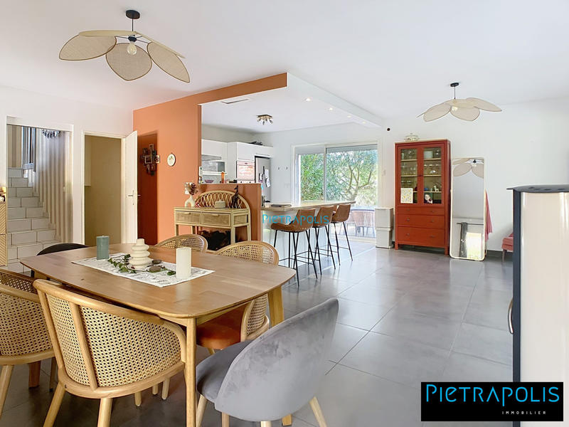 Maison - 140 m² - 5 pièces