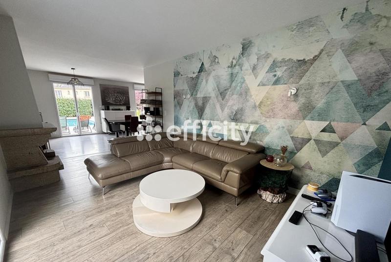 Maison - 170 m² - 7 pièces