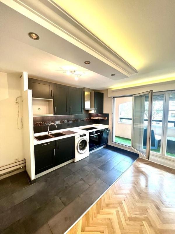 Appartement - 60 m² - 2 pièces