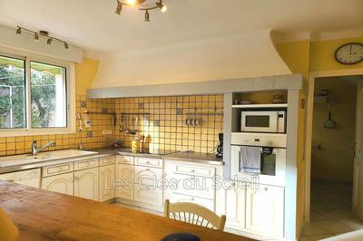 Maison - 228 m² - 7 pièces