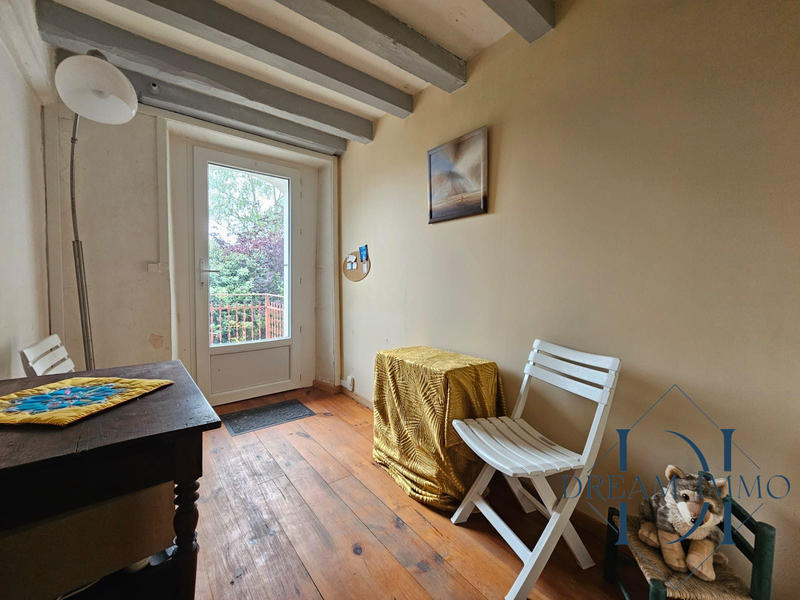 Maison - 380 m² - 7 pièces