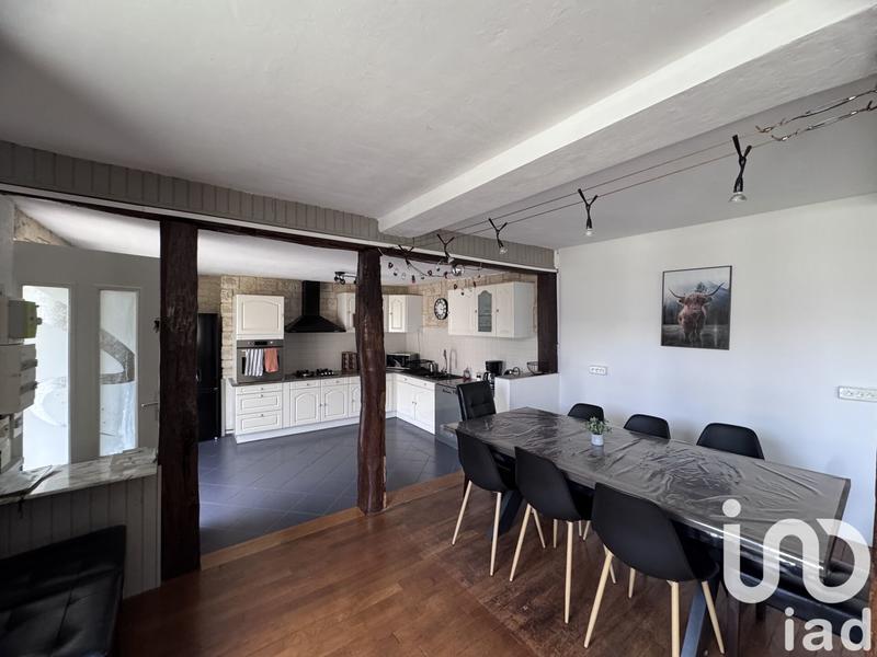 Maison - 235 m² - 6 pièces