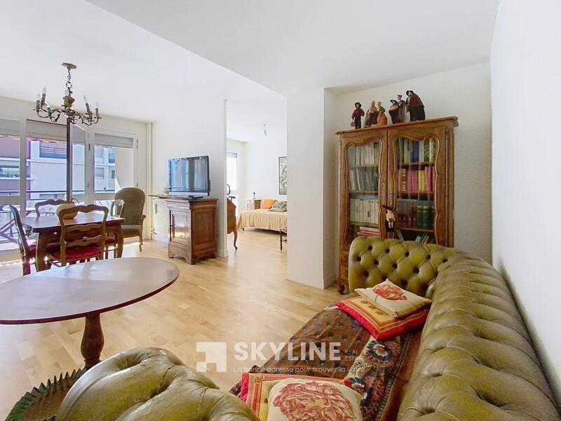 Appartement - 80 m² - 4 pièces