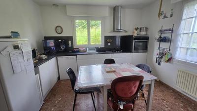 Maison - 235 m² - 8 pièces