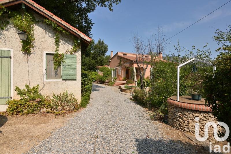 Maison - 220 m² - 4 pièces