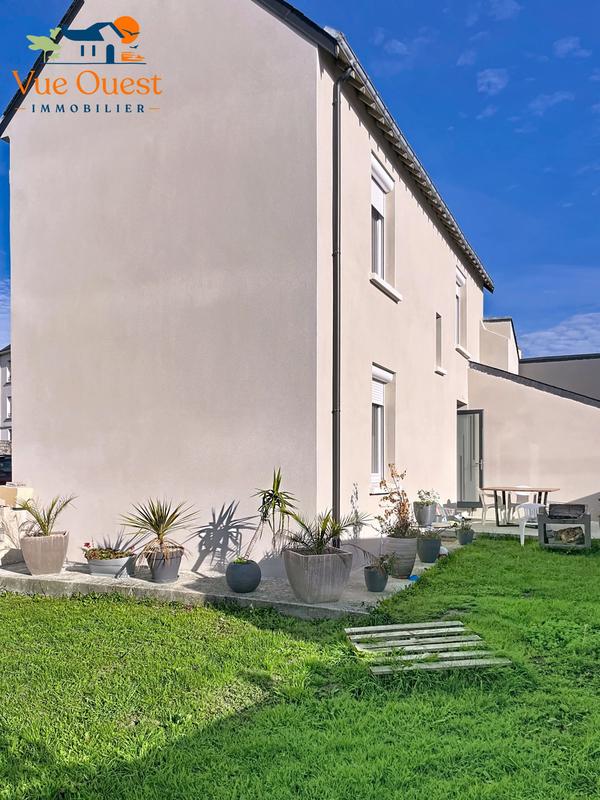 Maison - 96 m² - 4 pièces