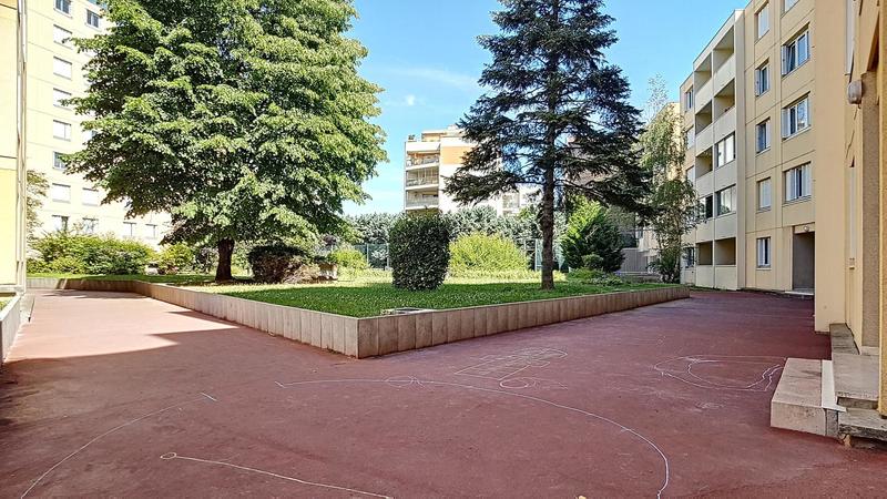 Appartement - 89 m² - 4 pièces