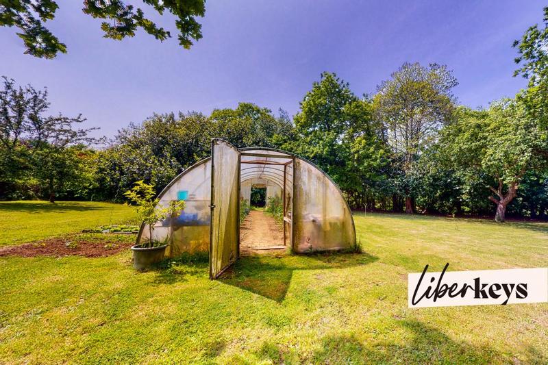 Propriété - 307 m² - 10 pièces