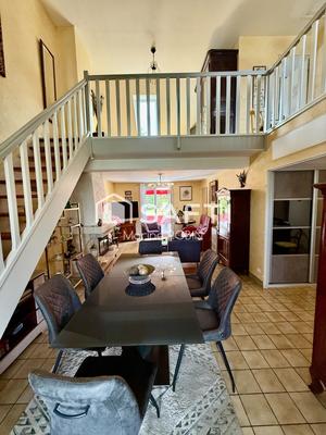 Maison - 120 m² - 6 pièces