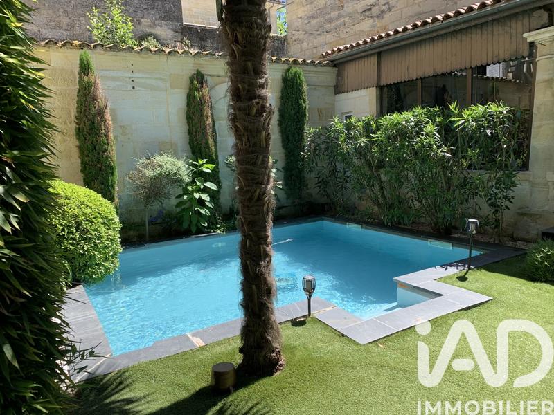 Maison de ville - 220 m² - 8 pièces