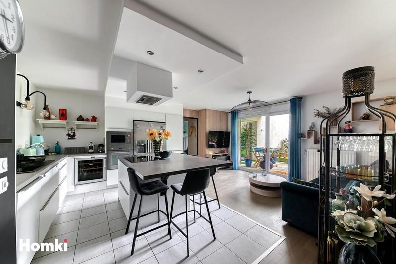 Appartement - 86 m² - 4 pièces