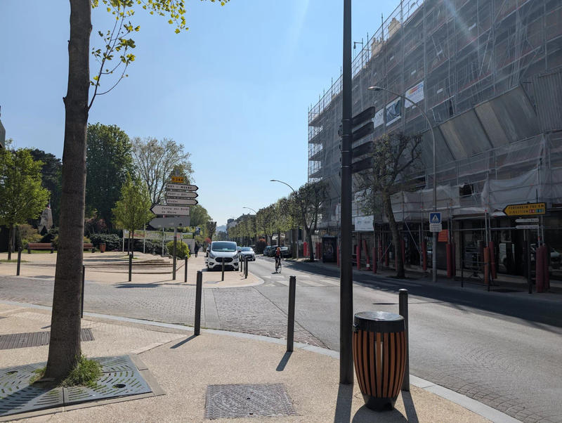 Fonds de commerce - Local commercial - 114 m²