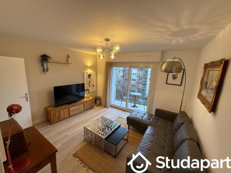 Chambre - 12 m² - 1 pièce