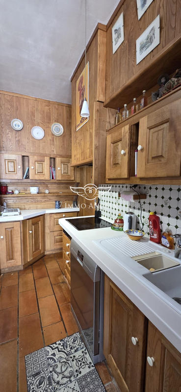 Mas - 554 m² - 26 pièces