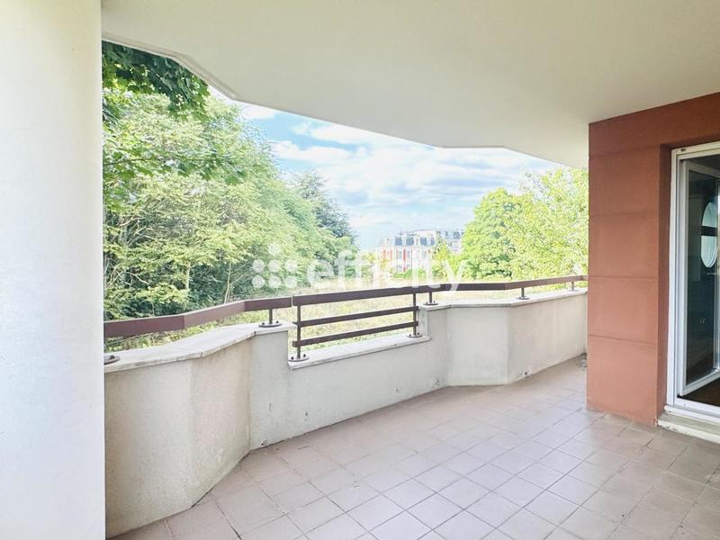 Appartement - 110 m² - 4 pièces