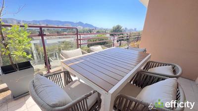 Appartement - 90 m² - 4 pièces