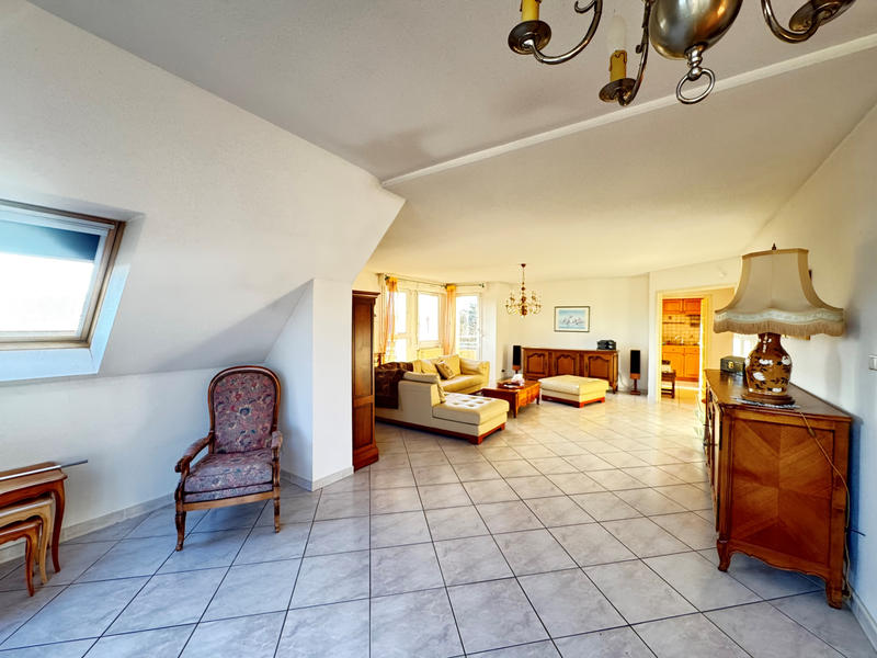 Appartement - 128 m² - 5 pièces
