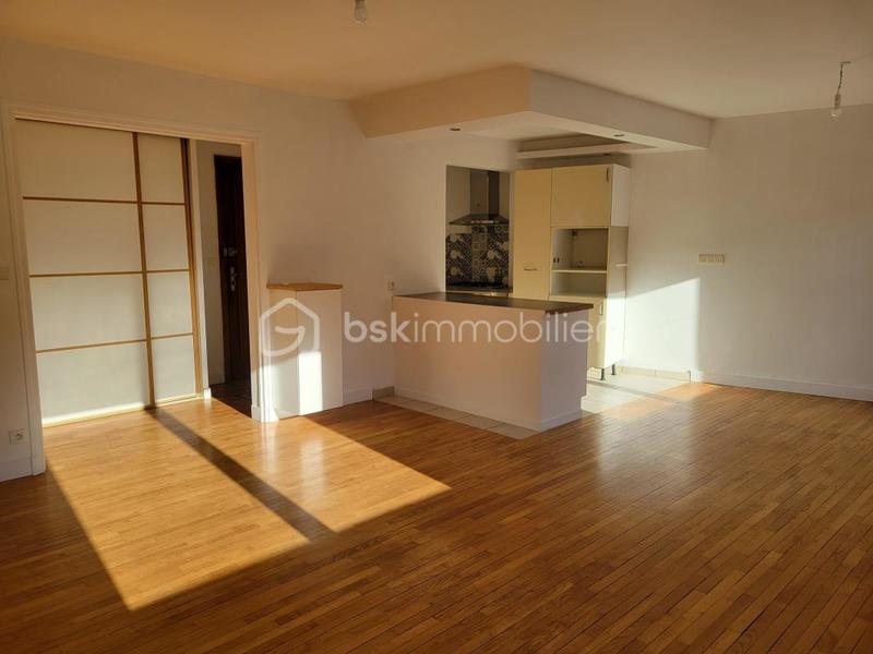 Appartement - 99 m² - 4 pièces