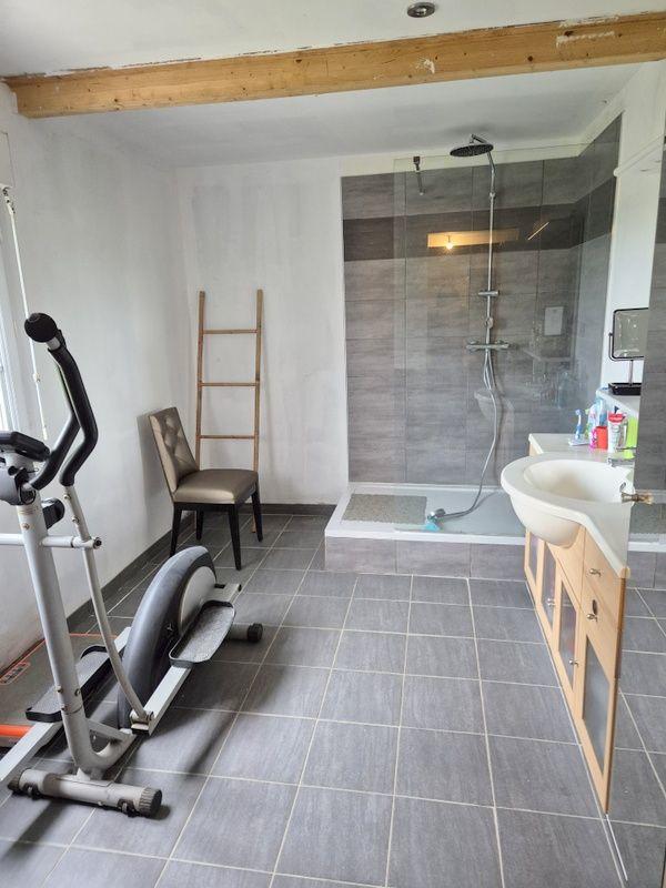 Maison - 220 m² - 3 pièces