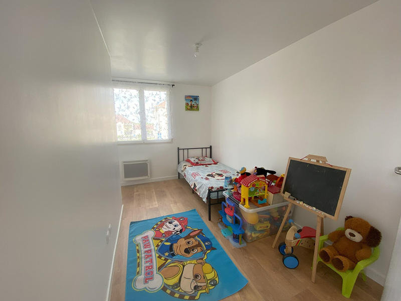 Maison - 80 m² - 5 pièces