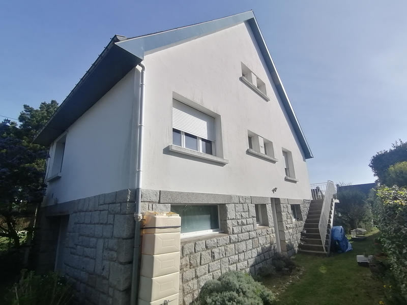 Maison - 95 m² - 5 pièces