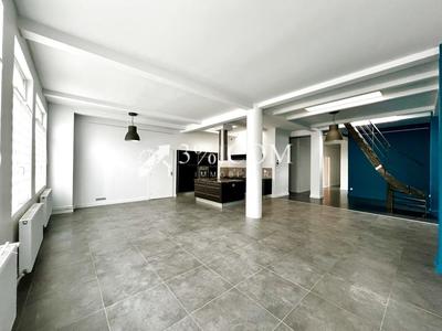 Loft - 202 m² - 6 pièces