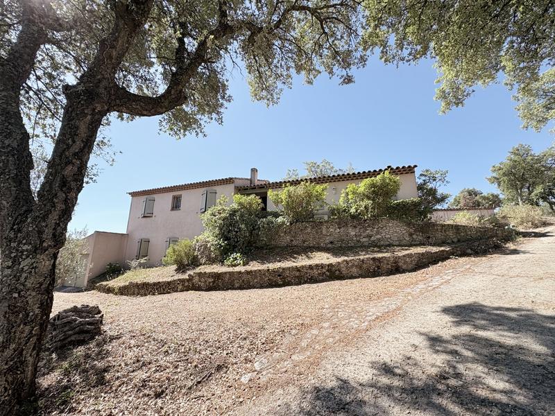 Villa - 165 m² - 8 pièces