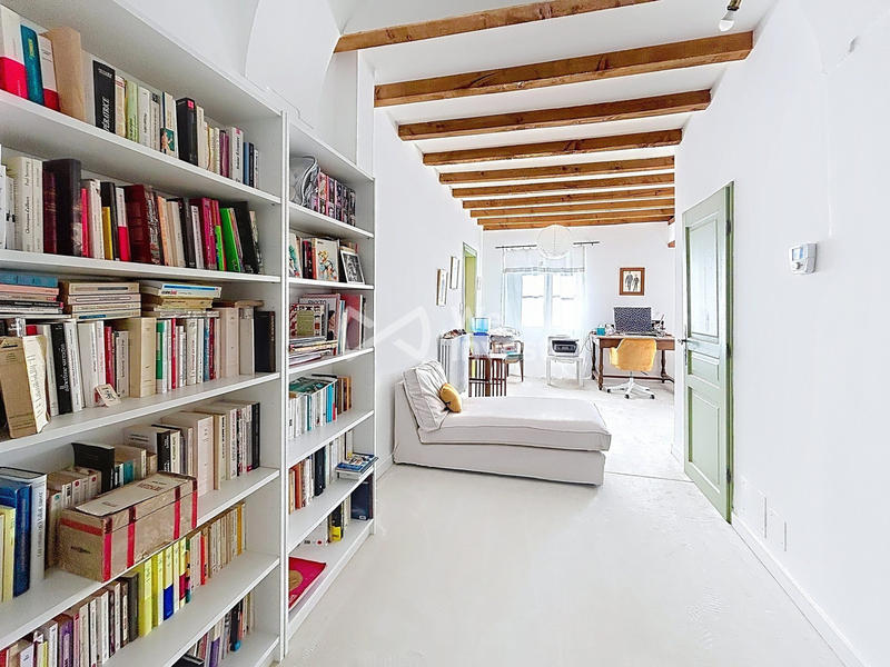 Maison - 484 m² - 16 pièces