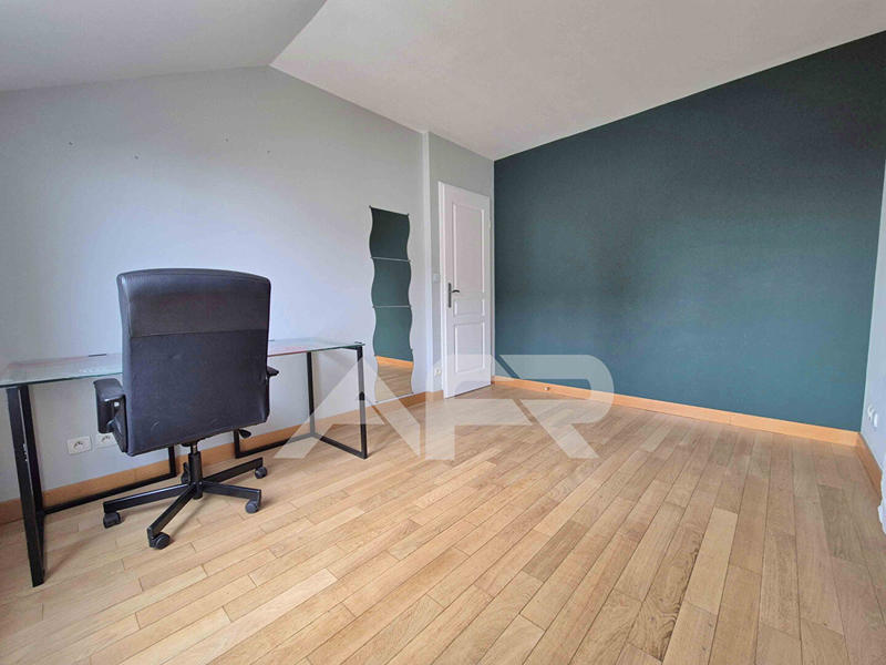 Maison - 164 m² - 7 pièces