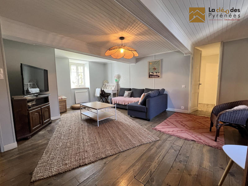 Maison - 182 m² - 7 pièces