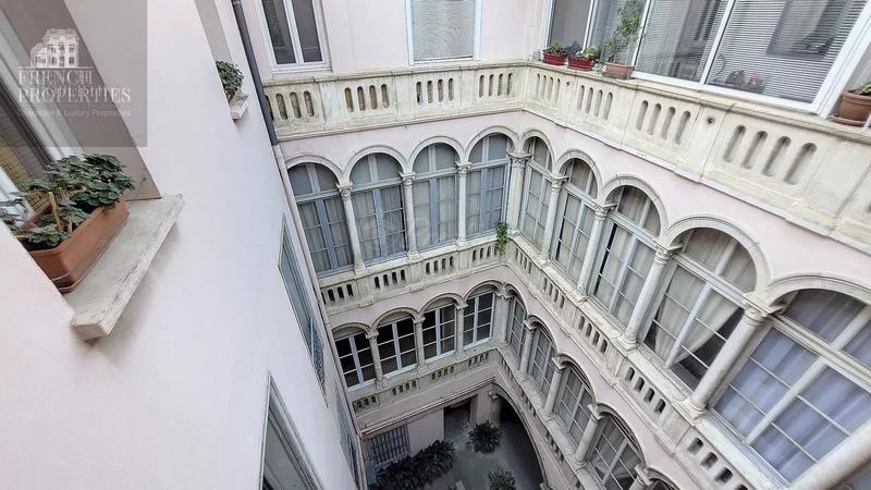 Appartement - 155 m² - 4 pièces