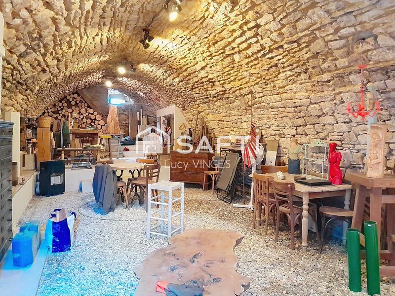 Maison - 140 m² - 5 pièces