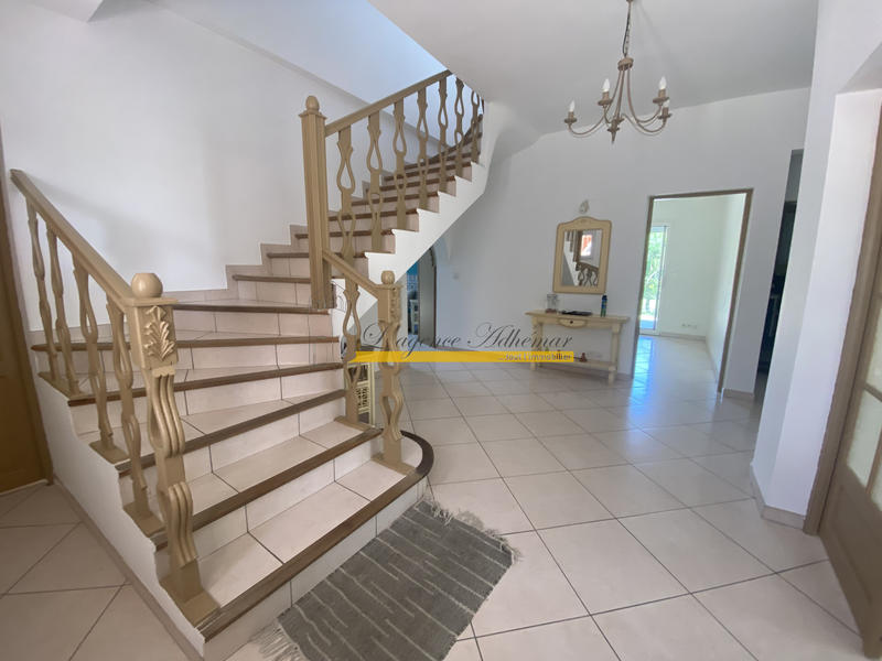 Maison - 174 m² - 6 pièces