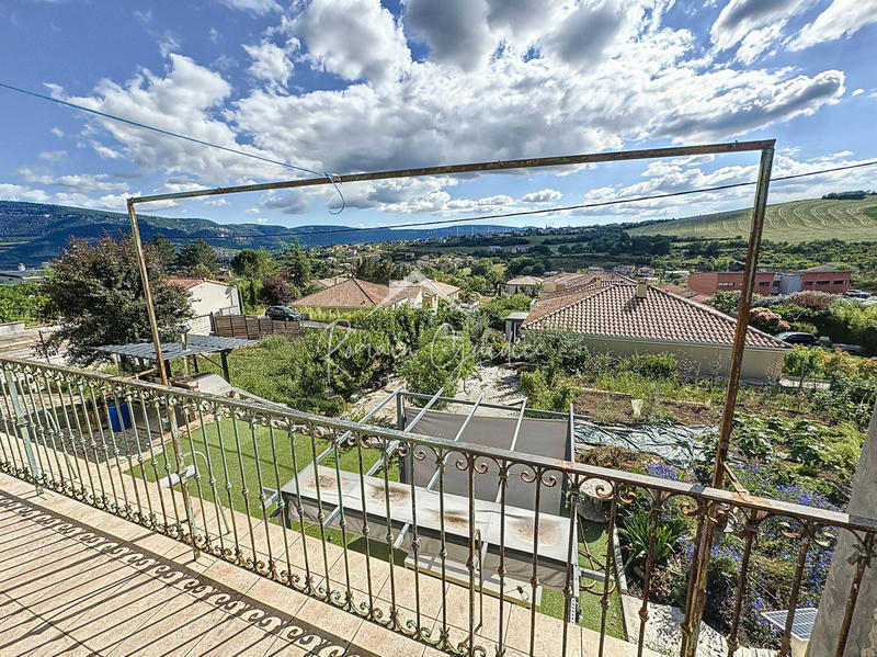 Maison - 142 m² - 5 pièces