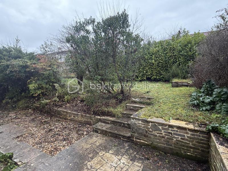 Maison - 194 m² - 9 pièces