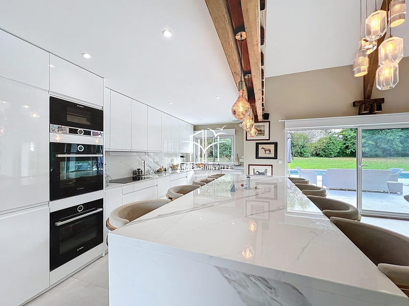 Maison ancienne - 208 m² - 5 pièces