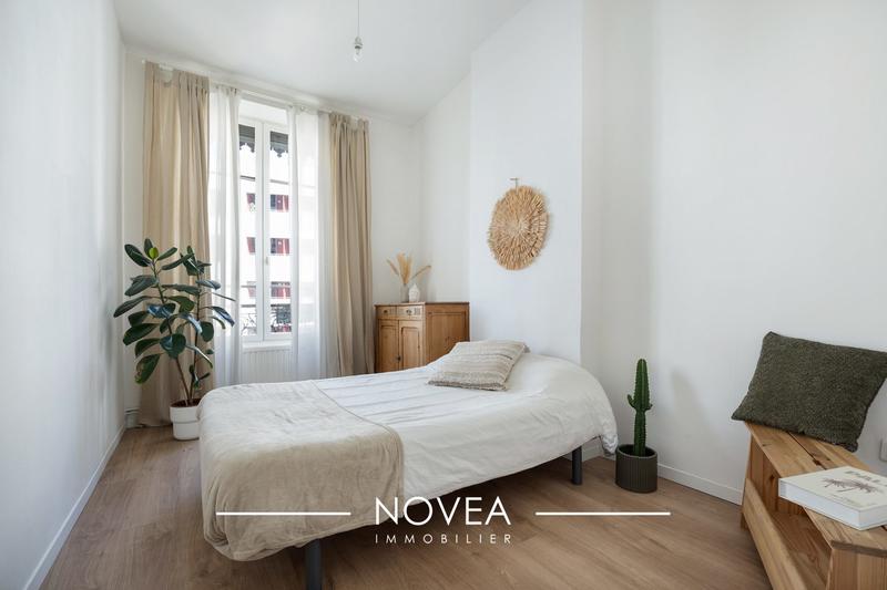 Appartement - 103 m² - 4 pièces