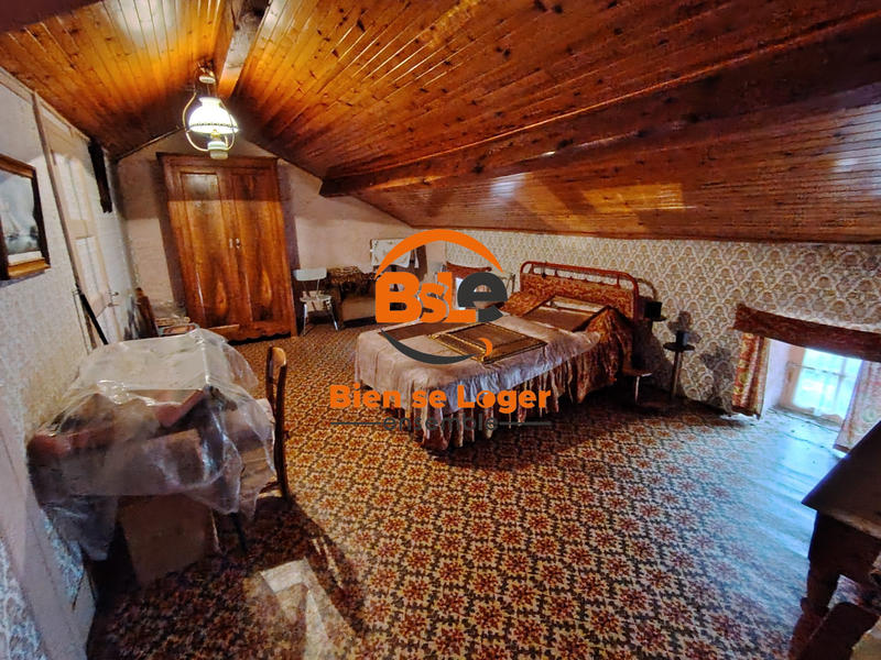 Maison - 75 m² - 5 pièces