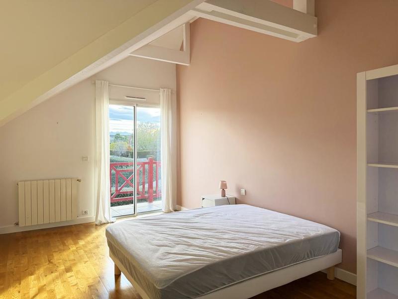 Maison - 200 m² - 7 pièces